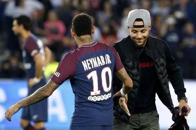 贝克汉姆谈迈阿密夺冠：这无疑是我职业生涯中最棒的时刻之一