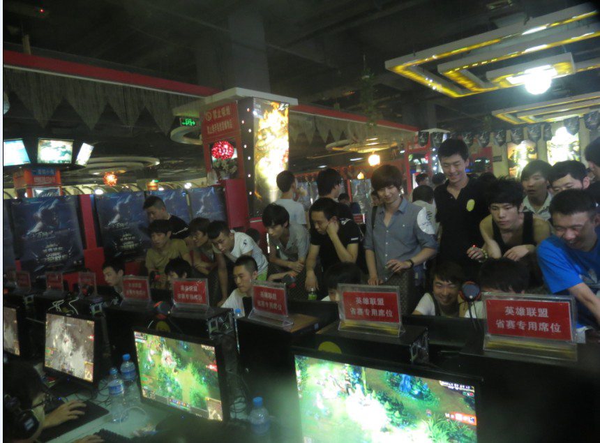 火箭重返西部第五坐稳位置！申京狂砍23+11+7化身全能控场中锋，传球视野无敌还能硬凿内线，五年1.85亿这合同血赚不亏